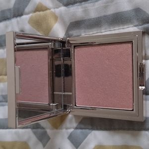 New rose gold highlighter from Jouer
